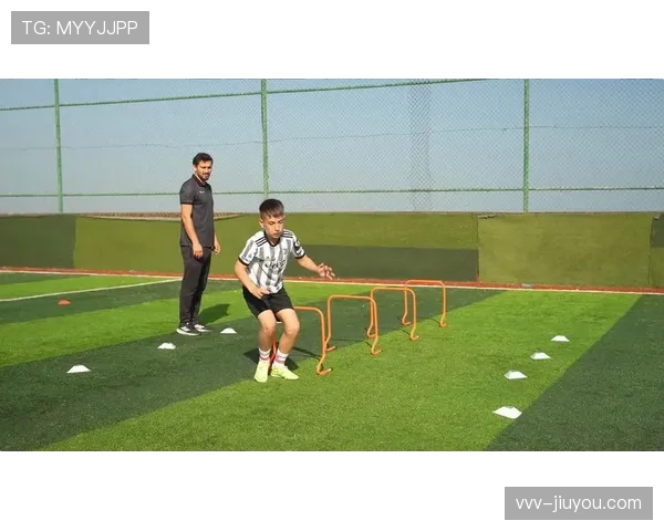 假动作在足球规则中的界定及裁判判罚标准解析