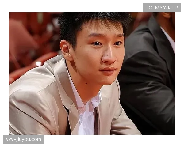 孙悦这训练完直接火锅局走起，自律和放纵就隔一顿饭？